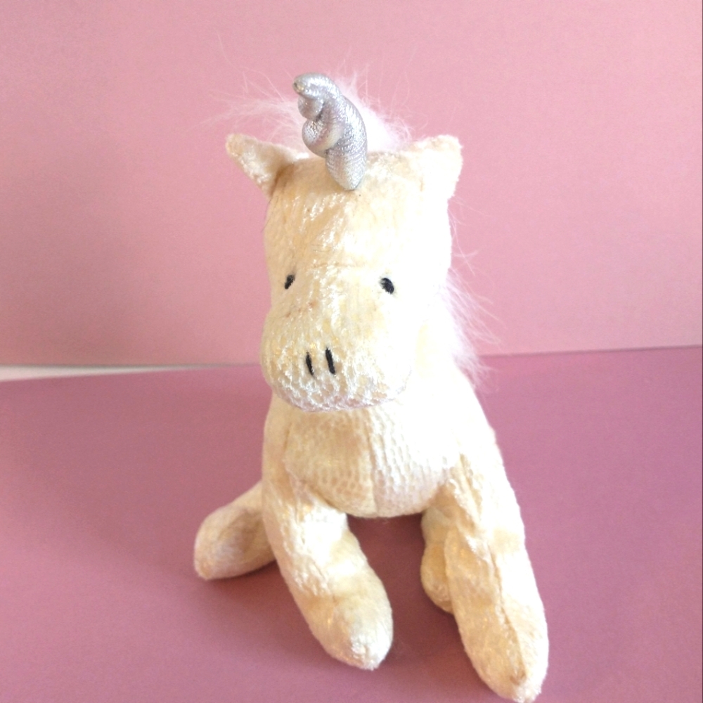 Vintage Russ Berrie Ariel Unicorn Beanie Cream White Item 1386